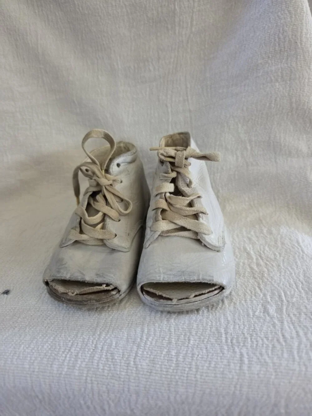White Blue Leather Baby Booties Pair Vented Toe Infant Vintage w/box